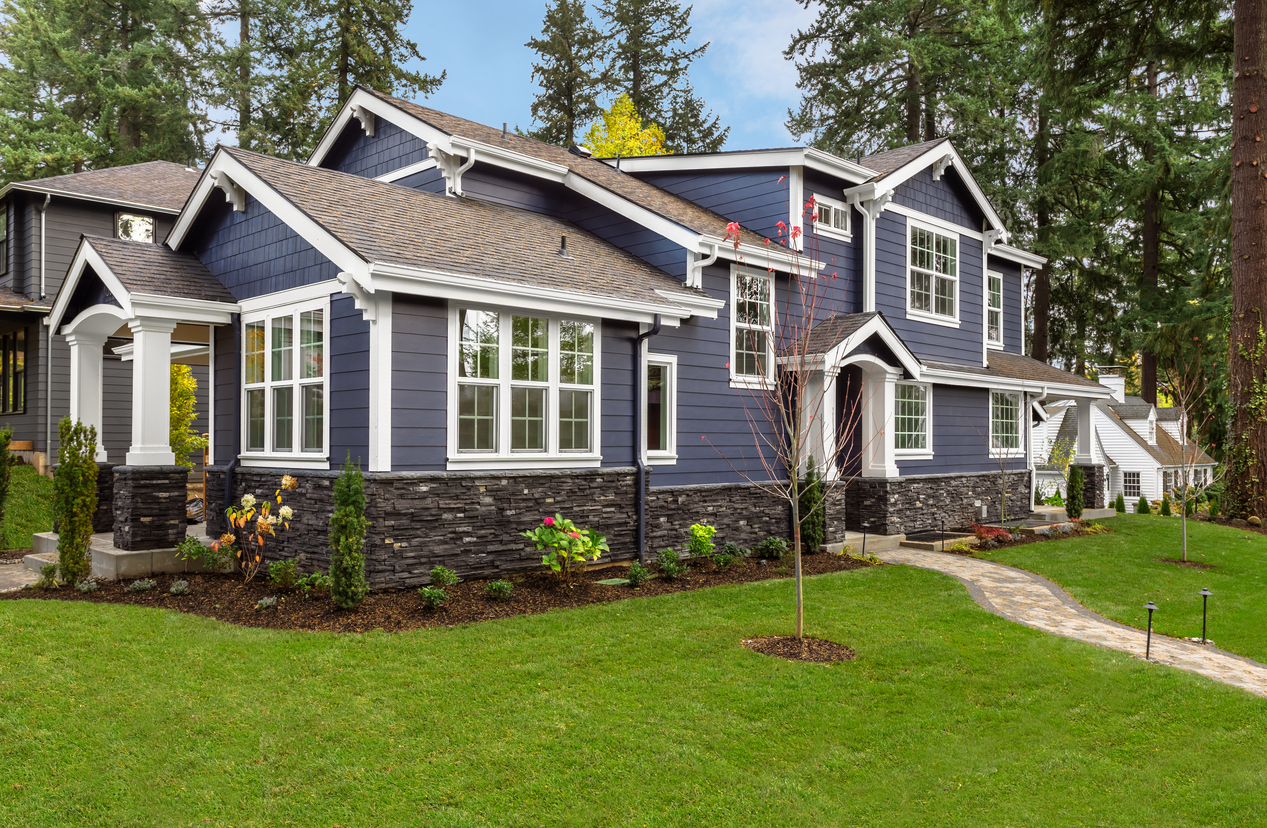 How long does siding on a house last?